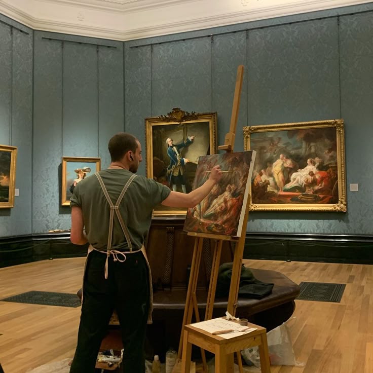 New art collector developing personal visual taste