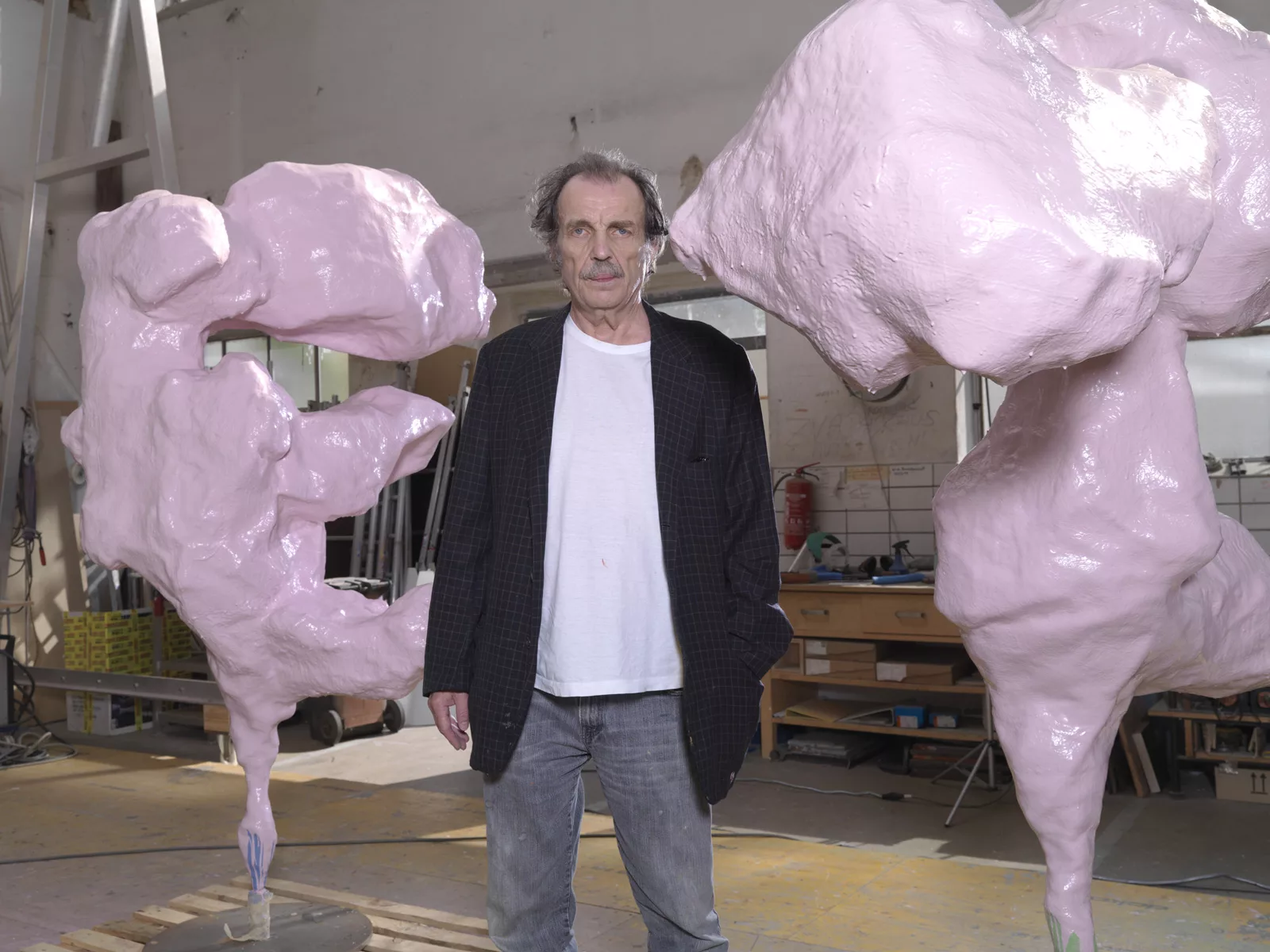 Franz West Onkel Stuhl interactive sculpture