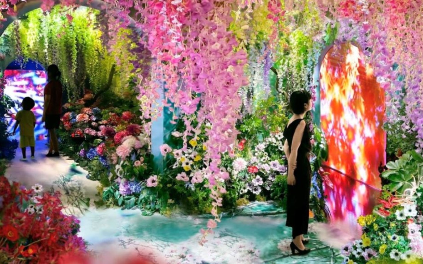 Mika Ninagawa 2026/2027