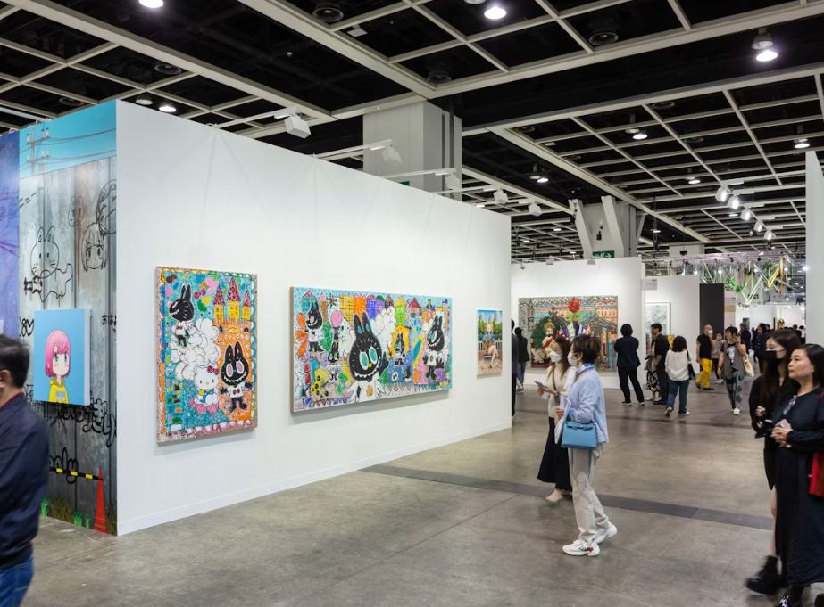 Internationale Kunstmessen März 2027: Drei verschiedene Besuche