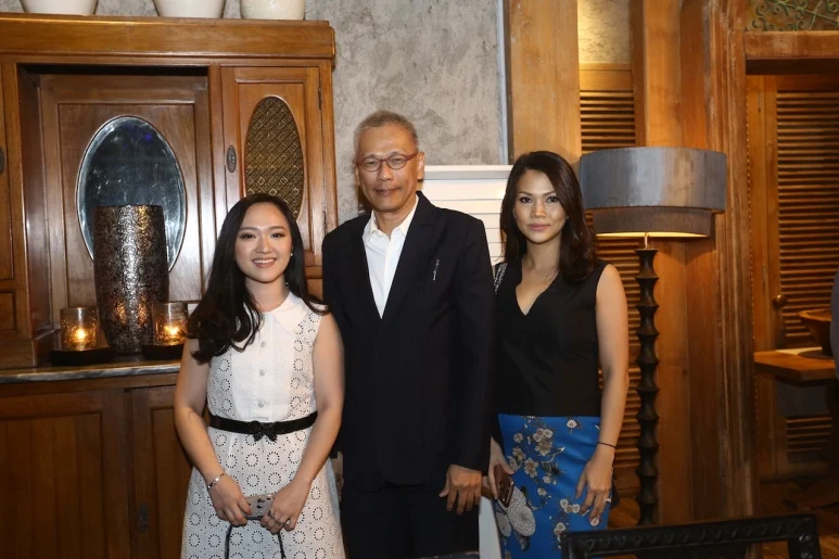 Coleccionistas indonesios Abigail Hakim y Wiyu Wahono Coleccionistas indonesios Abigail Hakim y Wiyu Wahono