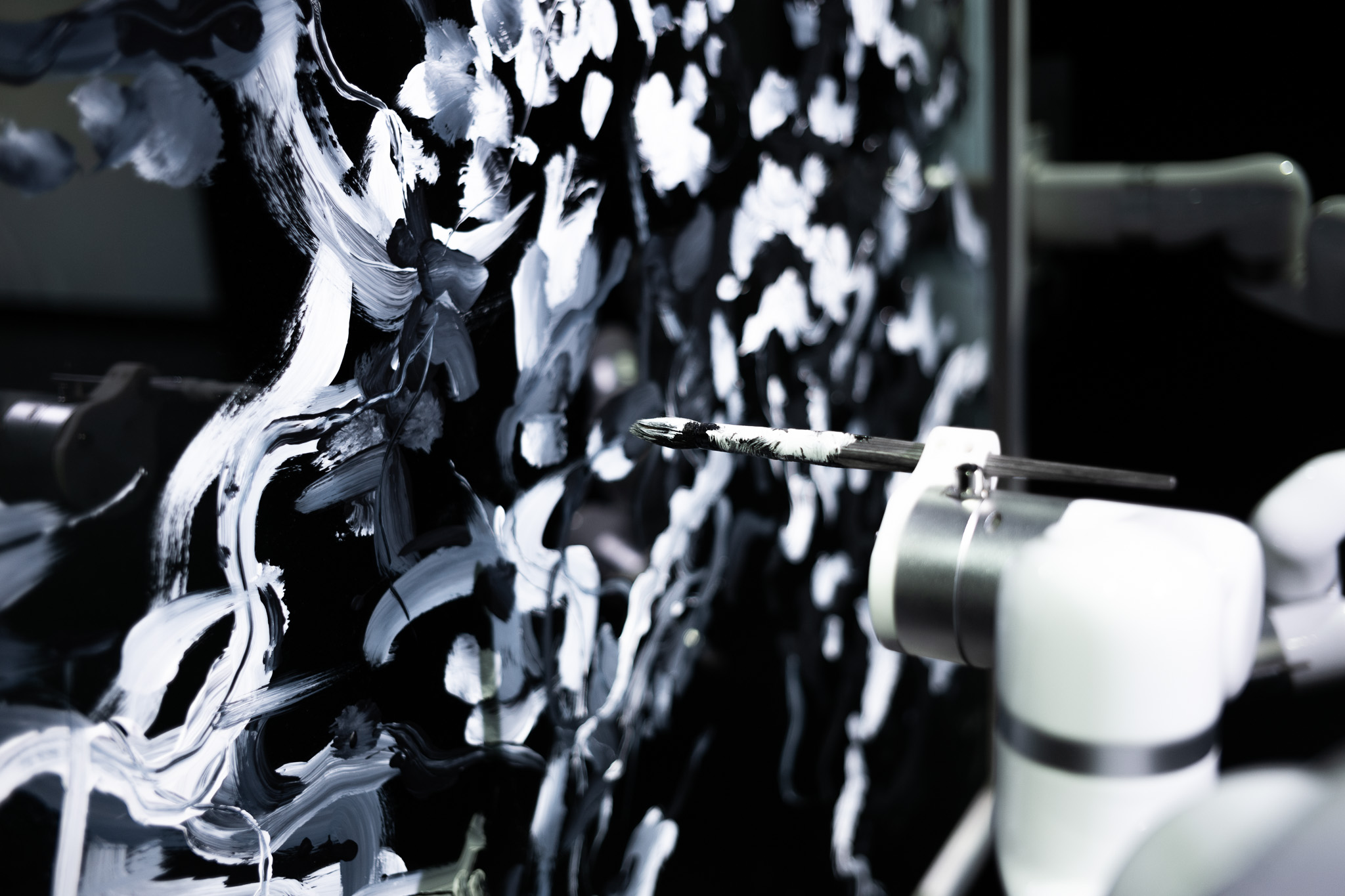 Sougwen Chung Spectral human and machine drawing artwork Sougwen Chung Spectral human and machine drawing artwork