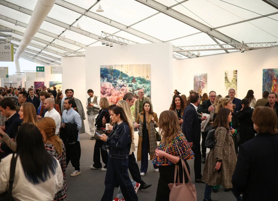 7 Foires d’Art à Visiter de Janvier à Mars 2027 : Dates & Guide